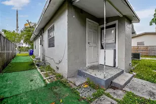 2800 SW 16th Ter, Miami, FL 33145 - Photo 9