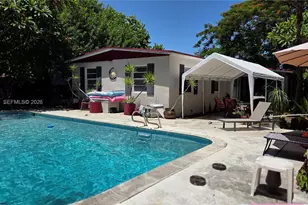 298 NE 46th St, Deerfield Beach, FL 33064 - Photo 25