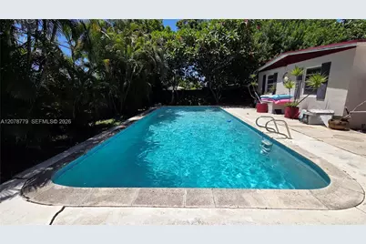 298 NE 46th St, Deerfield Beach, FL 33064 - Photo 23