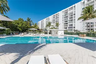 613 Ocean Dr, Key Biscayne, FL 33149 - Photo 9