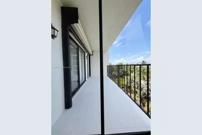 77 Crandon Blvd #5C, Key Biscayne, FL 33149 - Photo 17