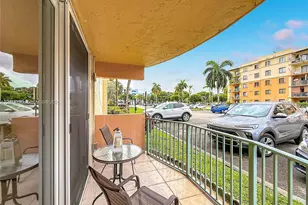 9350 Fontainebleau Blvd, Miami, FL 33172 - Photo 23