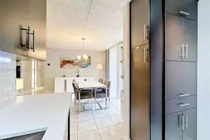 9350 Fontainebleau Blvd, Miami, FL 33172 - Photo 9