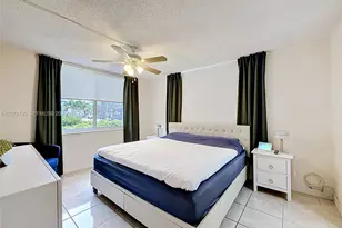 9350 Fontainebleau Blvd, Miami, FL 33172 - Photo 11