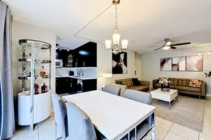 9350 Fontainebleau Blvd, Miami, FL 33172 - Photo 5
