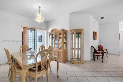 9053 NW 146th Ter, Miami Lakes, FL 33018 - Photo 9