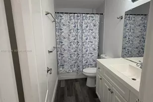 5201 Geneva Way, Doral, FL 33166 - Photo 11