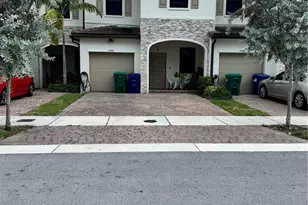 23461 SW 129th Pl, Homestead, FL 33032 - Photo 1