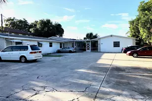 1746 N 3rd Ave N, Lake Worth, FL 33460 - Photo 17