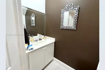 3047 Center St #7, Miami, FL 33133 - Photo 15