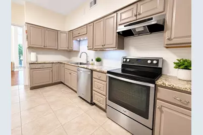 9400 E Bay Harbor Dr #3, Bay Harbor Islands, FL 33154 - Photo 3