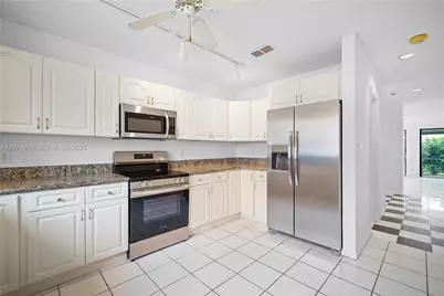 21378 Marina Cove Cir #11-B, Aventura, FL 33180 - Photo 13