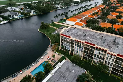 2001 Atlantic Shores Blvd #320, Hallandale Beach, FL 33009 - Photo 3