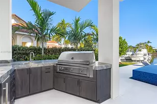 51 Isla Bahia Dr, Fort Lauderdale, FL 33316 - Photo 17