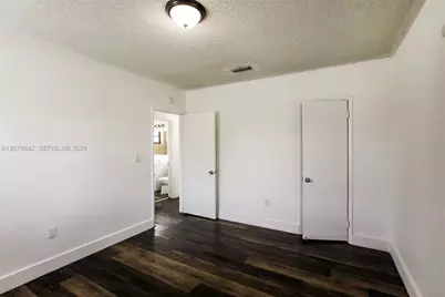 10020 SW 37th St, Miami, FL 33165 - Photo 13