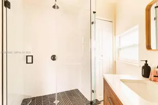 1332 NE 5th Ave, Fort Lauderdale, FL 33304 - Photo 35