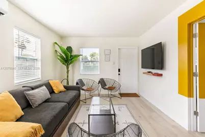 1332 NE 5th Ave #1, Fort Lauderdale, FL 33304 - Photo 1
