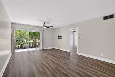 725 Hummingbird Way #109, North Palm Beach, FL 33408 - Photo 9