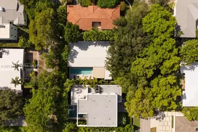 205 S Shore Dr S, Miami, FL 33133 - Photo 29