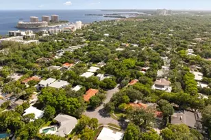 205 S Shore Dr S, Miami, FL 33133 - Photo 23