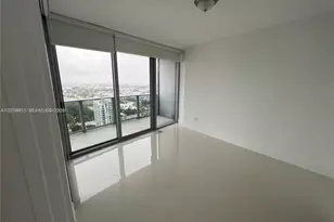 488 NE 18th St, Miami, FL 33132 - Photo 13