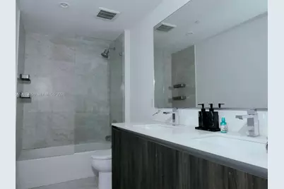 488 NE 18th St #3100, Miami, FL 33132 - Photo 13