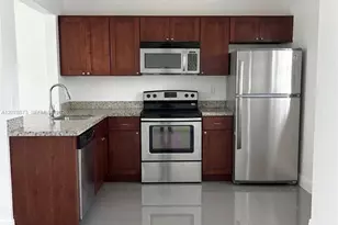 10325 NW 11th St, Pembroke Pines, FL 33026 - Photo 3