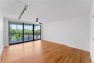 2843 S Bayshore Dr, Miami, FL 33133 - Photo 9