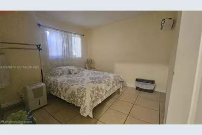2272 NW 66th St, Miami, FL 33147 - Photo 7