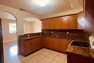 2272 NW 66th St, Miami, FL 33147 - Photo 17