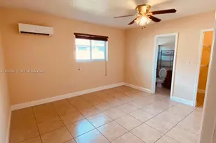 2272 NW 66th St, Miami, FL 33147 - Photo 11