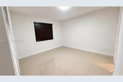 18820 NW 45th Ave, Miami Gardens, FL 33055 - Photo 9