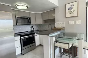 1740 NW N River Dr, Miami, FL 33125 - Photo 7