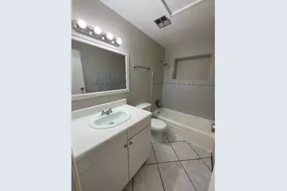 2100 NW 74th Ave, Sunrise, FL 33313 - Photo 15