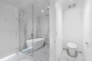 1400 Biscayne Blvd, Miami, FL 33132 - Photo 17