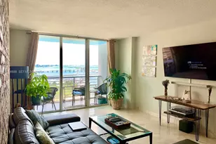 325 S Biscayne Blvd, Miami, FL 33131 - Photo 3