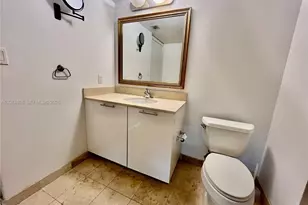 1800 N Bayshore Dr, Miami, FL 33132 - Photo 27