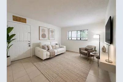 351 Palm Way #104, Pembroke Pines, FL 33025 - Photo 3