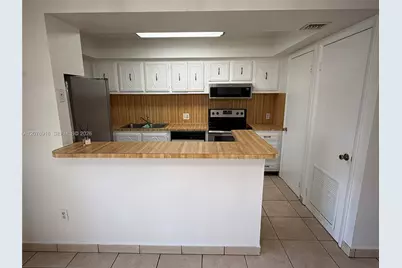 8401 SW 107th Ave #324E, Miami, FL 33173 - Photo 5