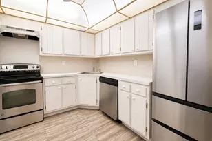 2780 NE 183rd St, Aventura, FL 33160 - Photo 3