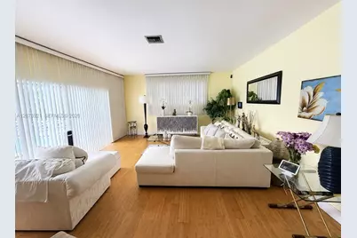 1820 NW 172nd Ter, Miami Gardens, FL 33056 - Photo 9