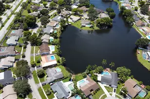 5121 SW 87th Ave, Cooper City, FL 33328 - Photo 3