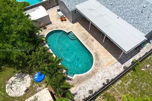 11660 NW 38th Pl, Sunrise, FL 33323 - Photo 29
