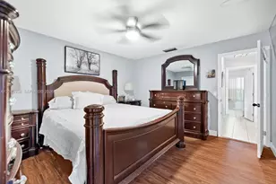 11660 NW 38th Pl, Sunrise, FL 33323 - Photo 13