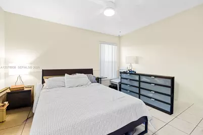 11660 NW 38th Pl, Sunrise, FL 33323 - Photo 17