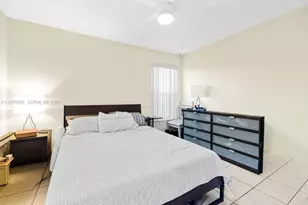 11660 NW 38th Pl, Sunrise, FL 33323 - Photo 17