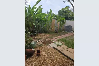 10634 SW 75th Ln, Miami, FL 33173 - Photo 13