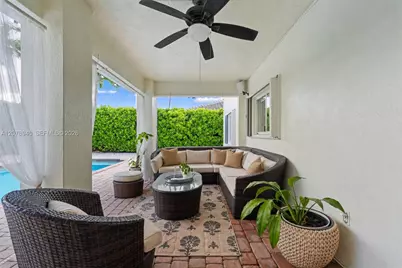 9067 NW 169th St, Miami Lakes, FL 33018 - Photo 45