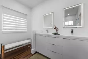 9067 NW 169th St, Miami Lakes, FL 33018 - Photo 25
