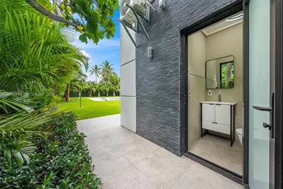 9860 NE 5th Ave Rd, Miami Shores, FL 33138 - Photo 17